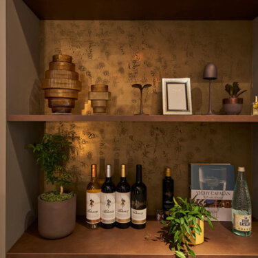 Spaces Featuring Purometallo Metallic Finish