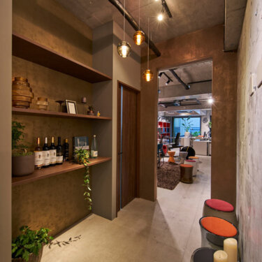 Spaces Featuring Purometallo Metallic Finish