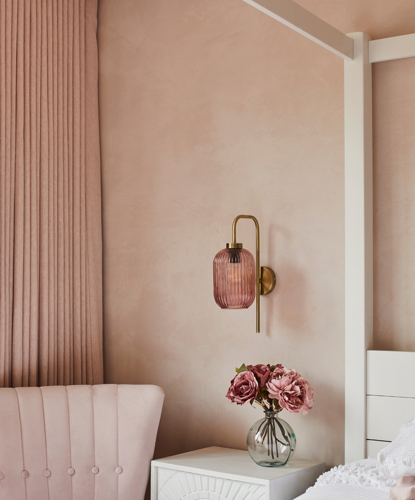 Projects Featuring Tadelakt